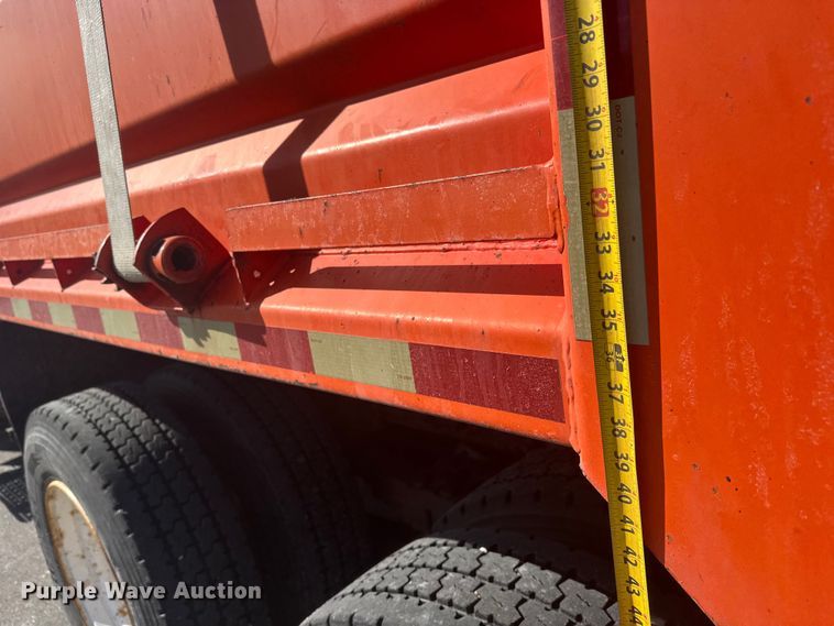 image for item EP2946 2007 International 7400 dump truck