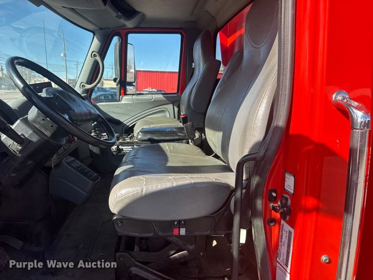 image for item EP2946 2007 International 7400 dump truck