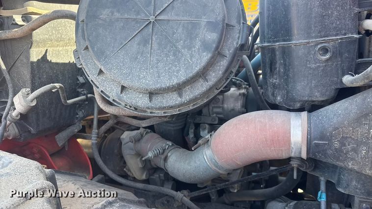 image for item EP2946 2007 International 7400 dump truck