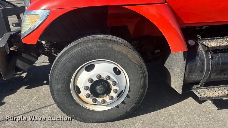 image for item EP2946 2007 International 7400 dump truck