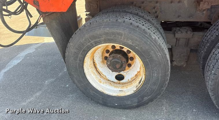 image for item EP2946 2007 International 7400 dump truck