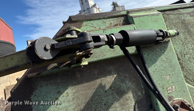 image for item EP2948 2003 Schulte XH1500 batwing rotary mower