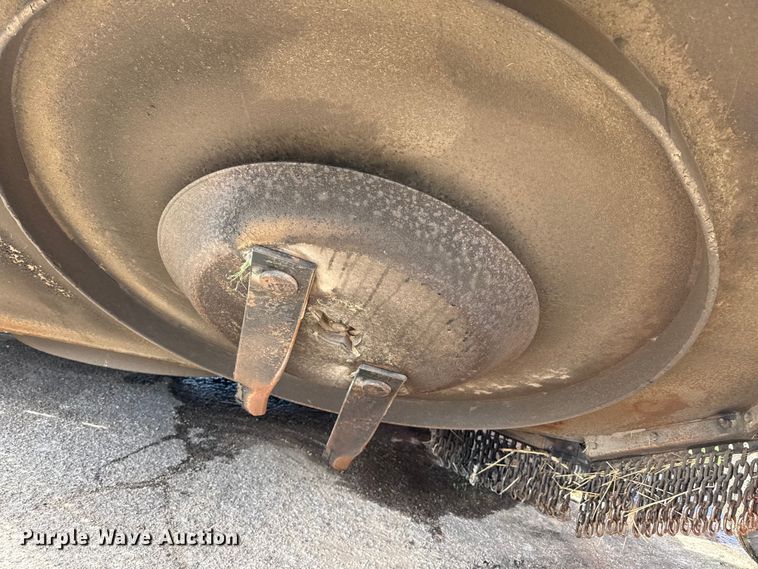 image for item EP2949 2006 Schulte XH1500 Series 2 batwing rotary mower