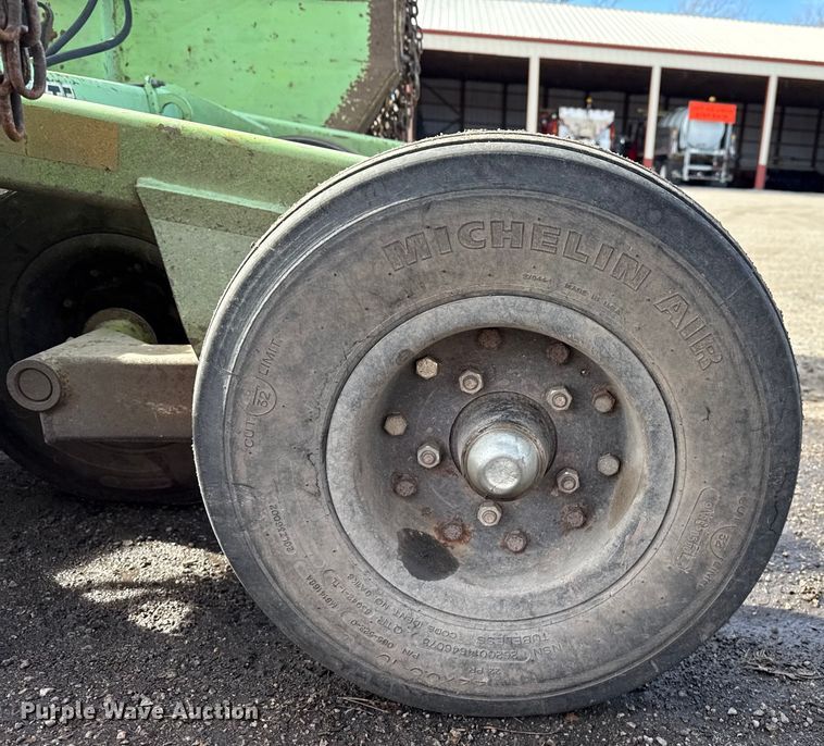 image for item EP2953 2006 Schulte XH1500 batwing rotary mower