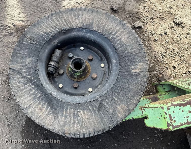 image for item EP2954 2003 Schulte XH1500 batwing rotary mower