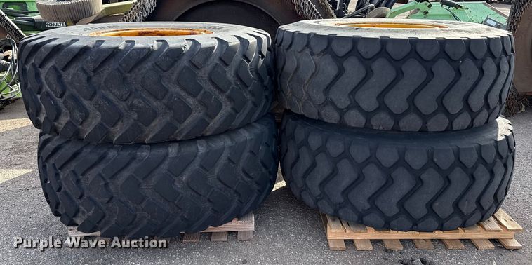 image for item EP2955 (4) 20.5R25 tires and wheels