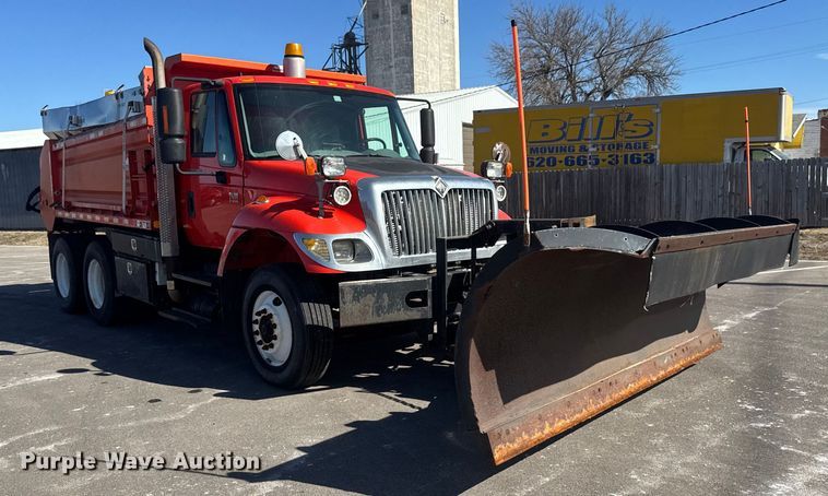 image for item EP2956 2007 International 7400 dump truck