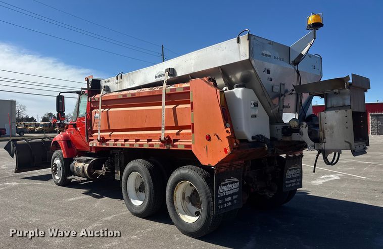 image for item EP2956 2007 International 7400 dump truck