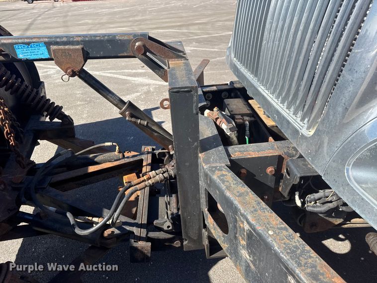 image for item EP2956 2007 International 7400 dump truck