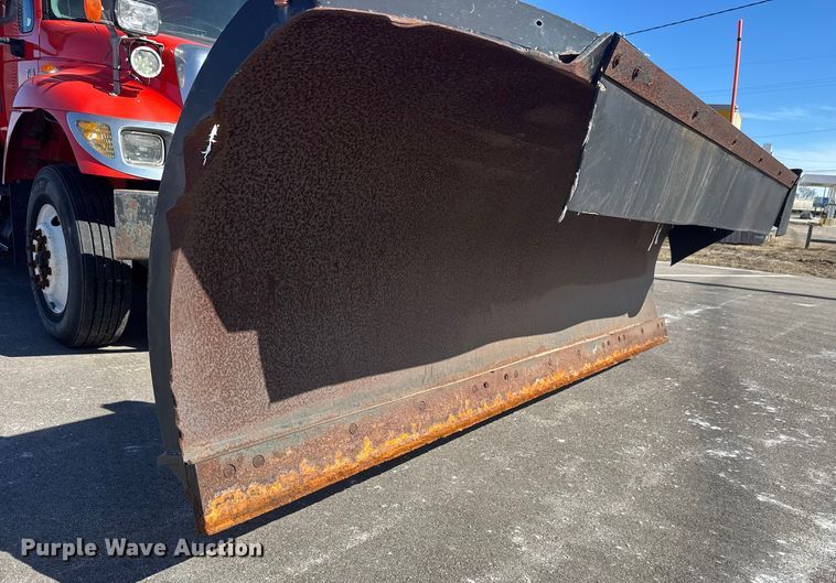 image for item EP2956 2007 International 7400 dump truck