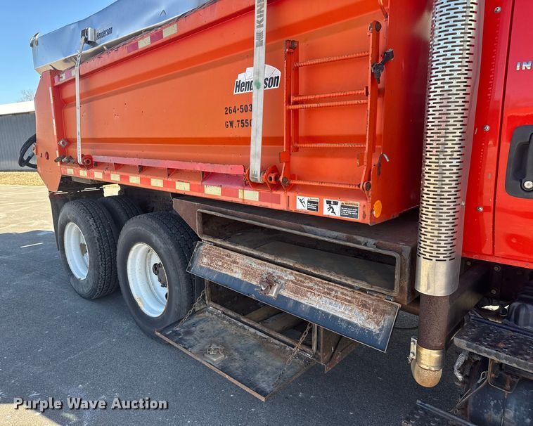 image for item EP2956 2007 International 7400 dump truck