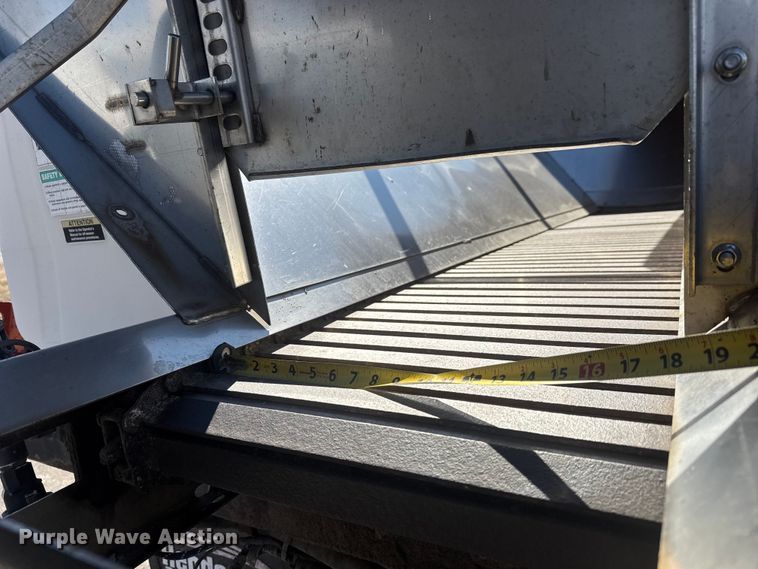 image for item EP2956 2007 International 7400 dump truck