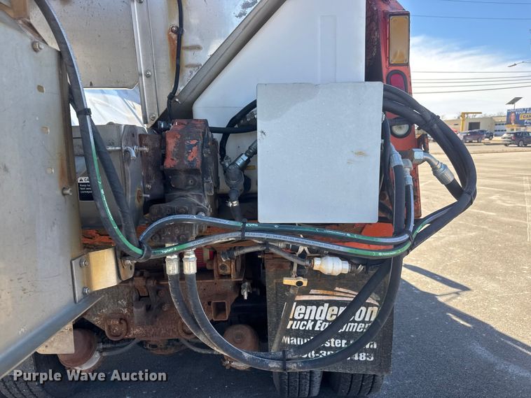 image for item EP2956 2007 International 7400 dump truck