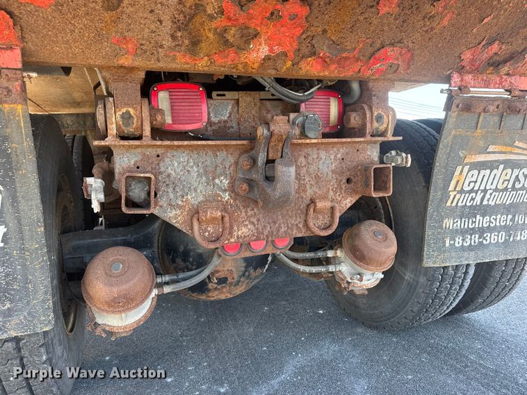 image for item EP2956 2007 International 7400 dump truck