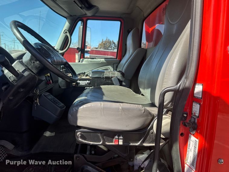 image for item EP2956 2007 International 7400 dump truck