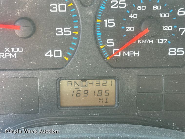 image for item EP2956 2007 International 7400 dump truck