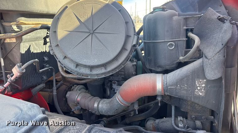 image for item EP2956 2007 International 7400 dump truck