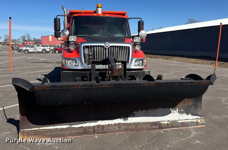 image for item EP2957 2007 International Workstar 7400 dump truck