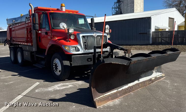 image for item EP2957 2007 International Workstar 7400 dump truck