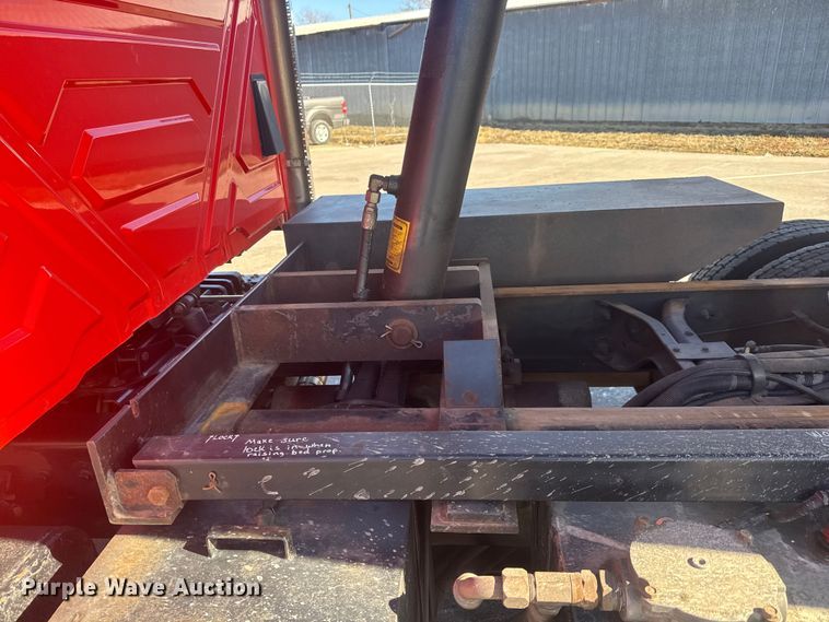 image for item EP2957 2007 International Workstar 7400 dump truck