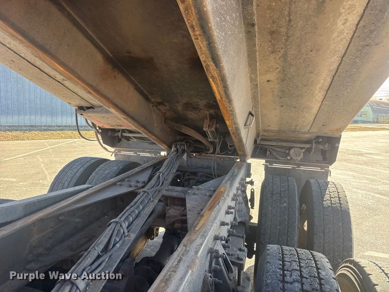 image for item EP2957 2007 International Workstar 7400 dump truck