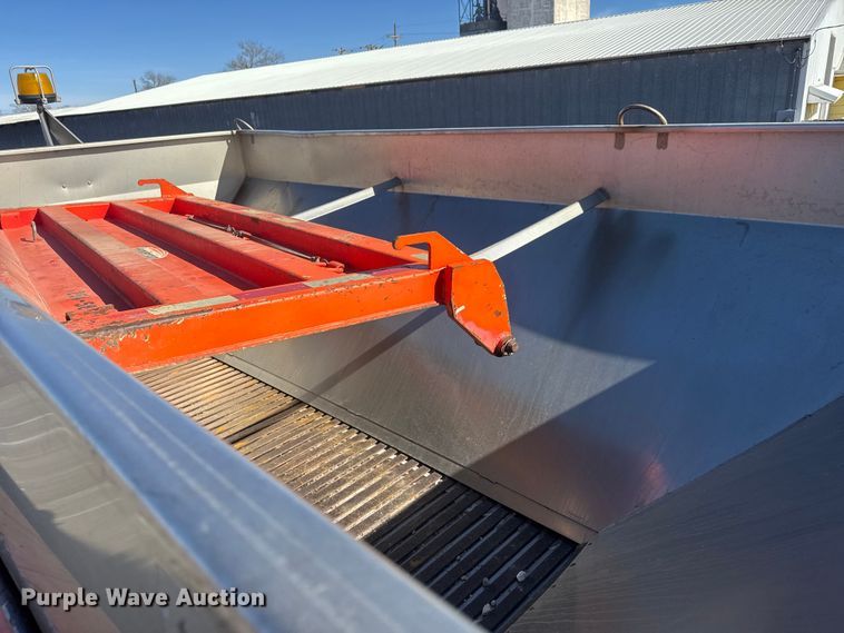 image for item EP2957 2007 International Workstar 7400 dump truck