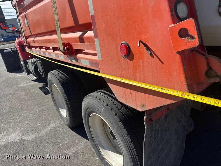 image for item EP2957 2007 International Workstar 7400 dump truck