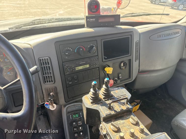 image for item EP2957 2007 International Workstar 7400 dump truck