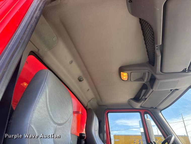 image for item EP2957 2007 International Workstar 7400 dump truck