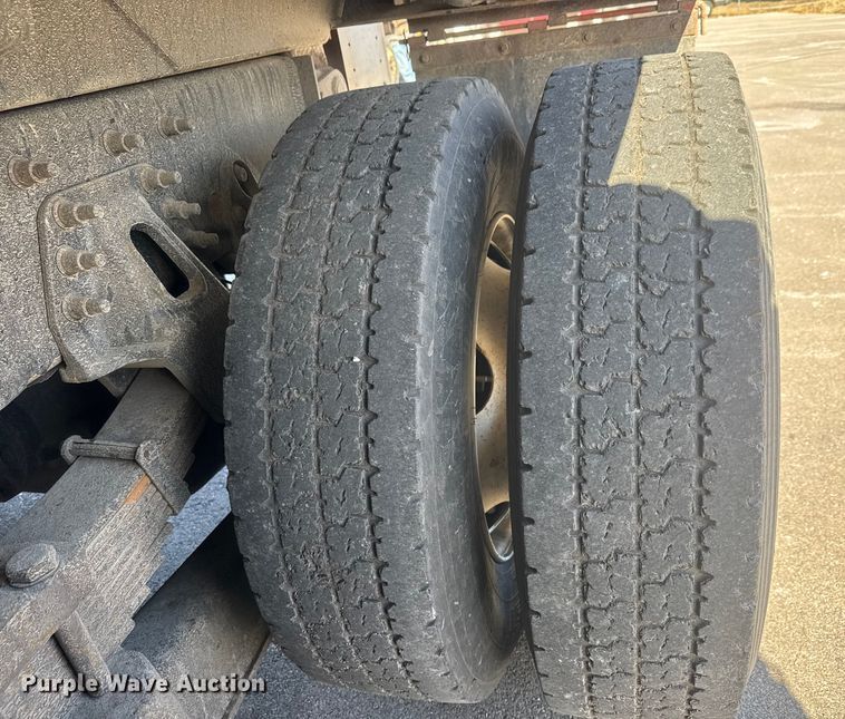 image for item EP2957 2007 International Workstar 7400 dump truck