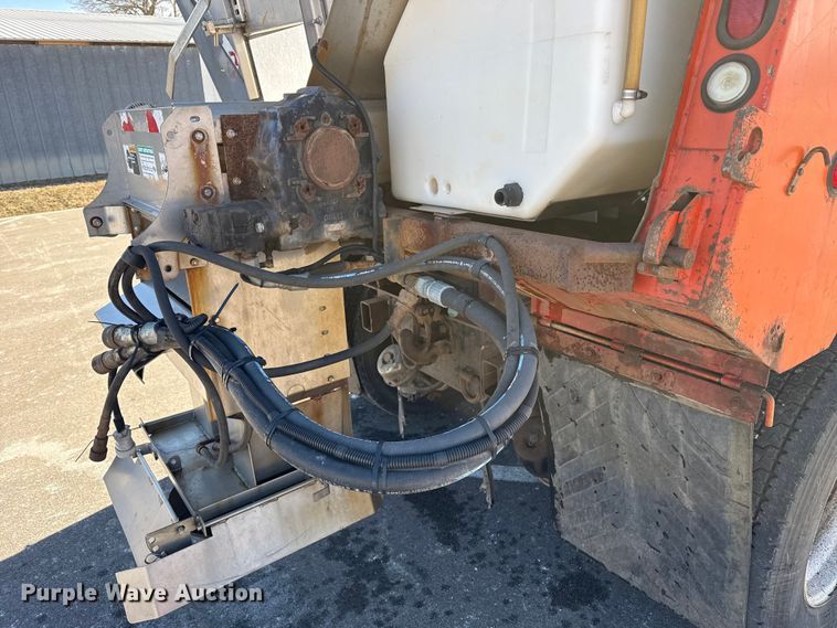 image for item EP2958 2007 International 7400 dump truck