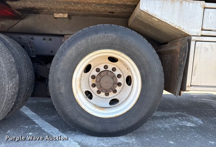 image for item EP2958 2007 International 7400 dump truck