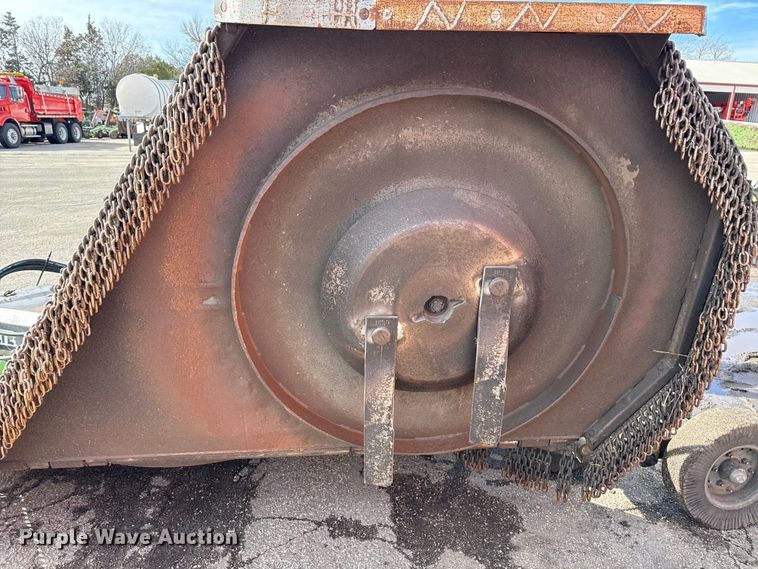 image for item EP2960 2007 Schulte XH1500 batwing rotary mower