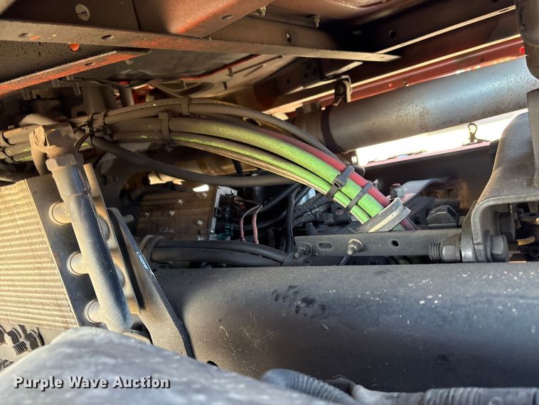 image for item EP2961 2005 Sterling L9500 flatbed truck