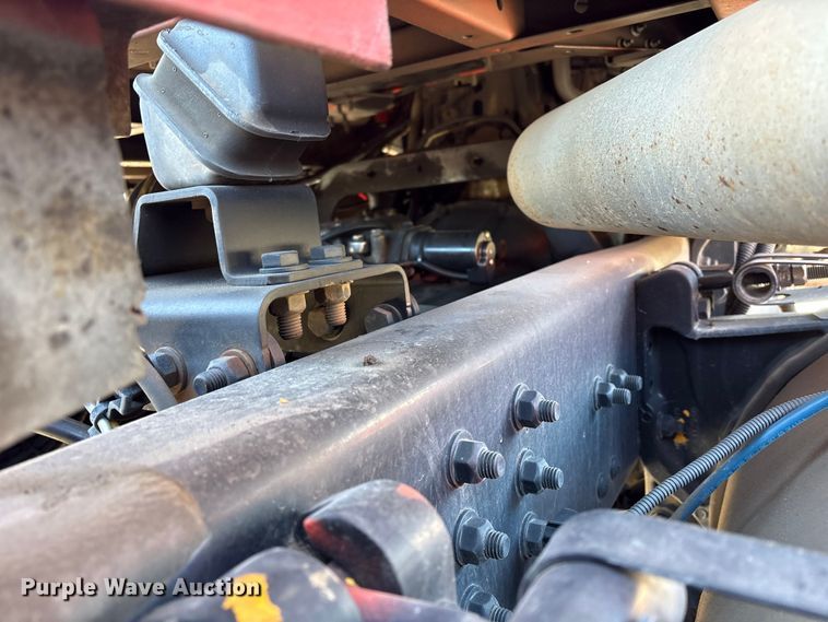 image for item EP2961 2005 Sterling L9500 flatbed truck