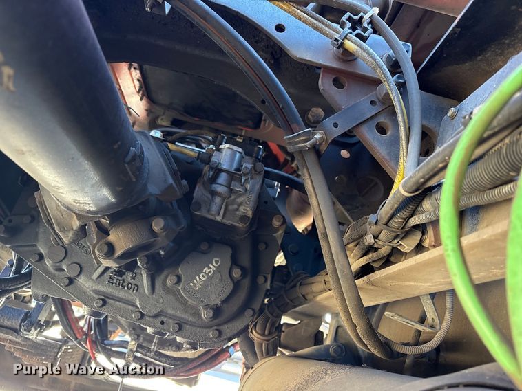 image for item EP2961 2005 Sterling L9500 flatbed truck