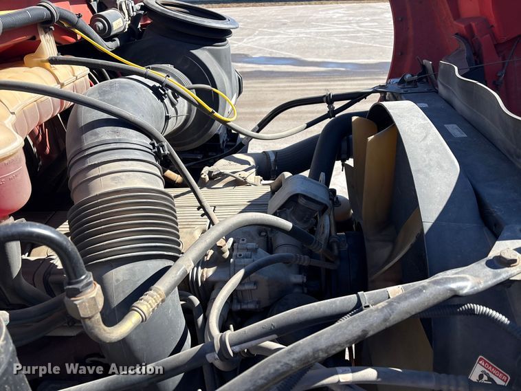 image for item EP2961 2005 Sterling L9500 flatbed truck