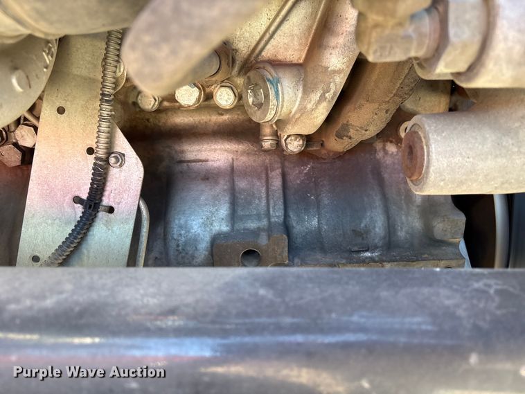 image for item EP2961 2005 Sterling L9500 flatbed truck