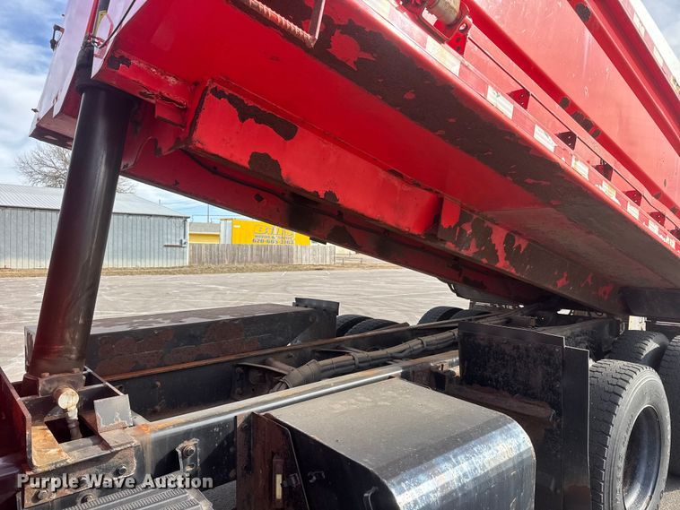 image for item EP2962 2009 International WorkStar 7500 dump truck