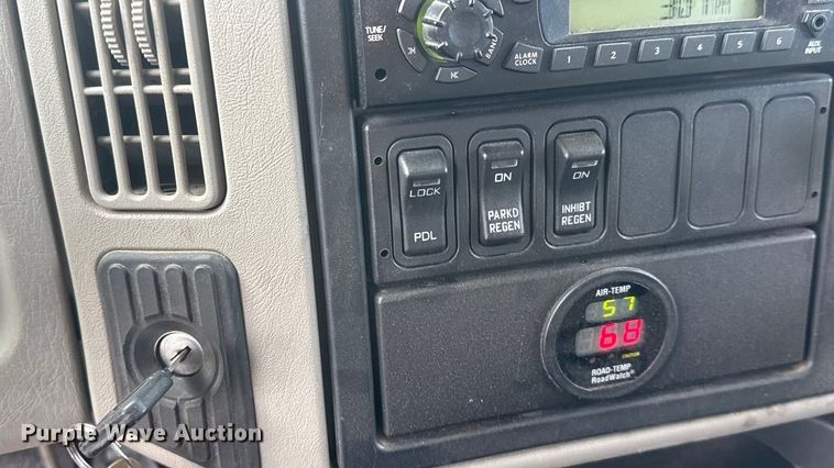 image for item EP2962 2009 International WorkStar 7500 dump truck