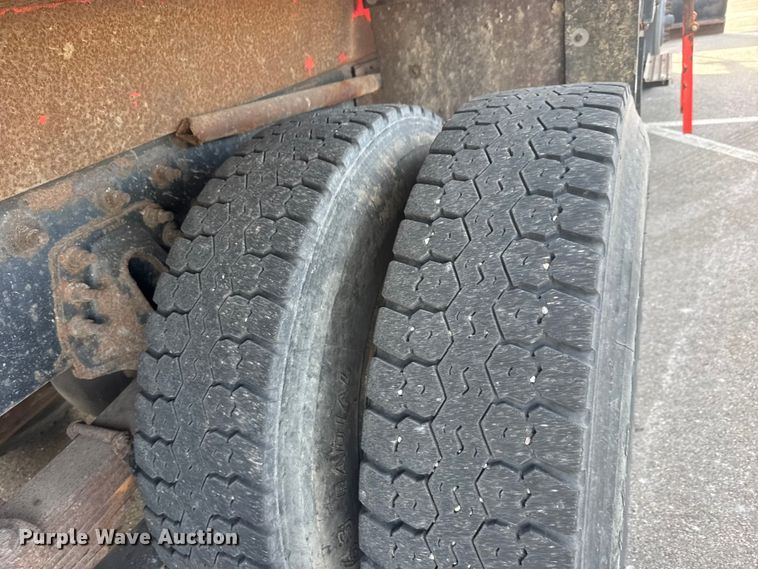 image for item EP2962 2009 International WorkStar 7500 dump truck