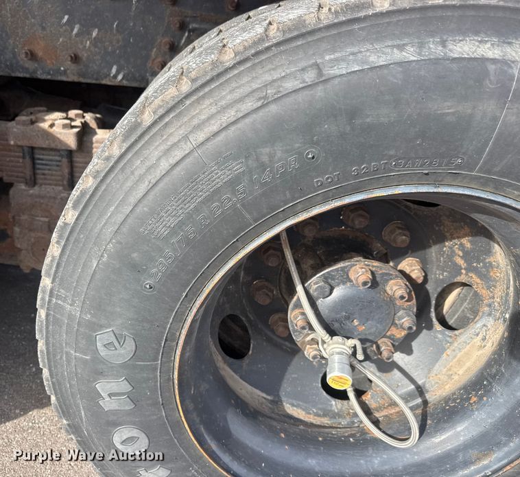 image for item EP2962 2009 International WorkStar 7500 dump truck