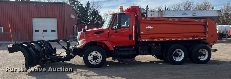 image for item EP2963 2007 International WorkStar 7400 dump truck