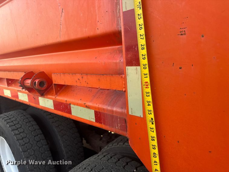 image for item EP2963 2007 International WorkStar 7400 dump truck