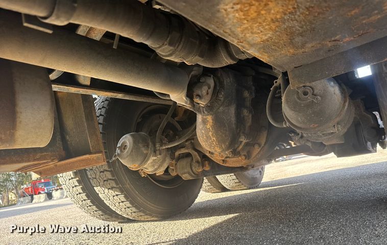 image for item EP2963 2007 International WorkStar 7400 dump truck