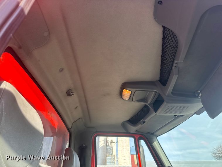 image for item EP2963 2007 International WorkStar 7400 dump truck