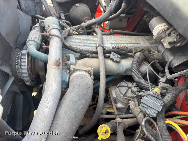 image for item EP2963 2007 International WorkStar 7400 dump truck