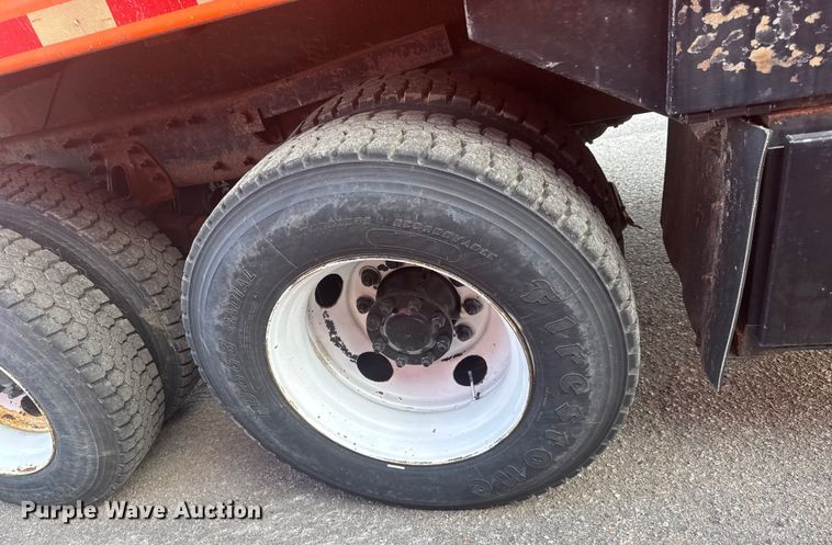 image for item EP2963 2007 International WorkStar 7400 dump truck