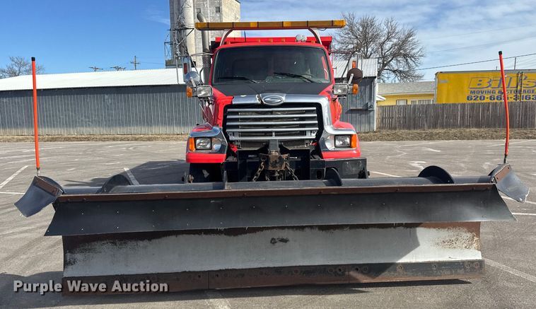 image for item EP2964 2009 Sterling L7500 Series dump truck