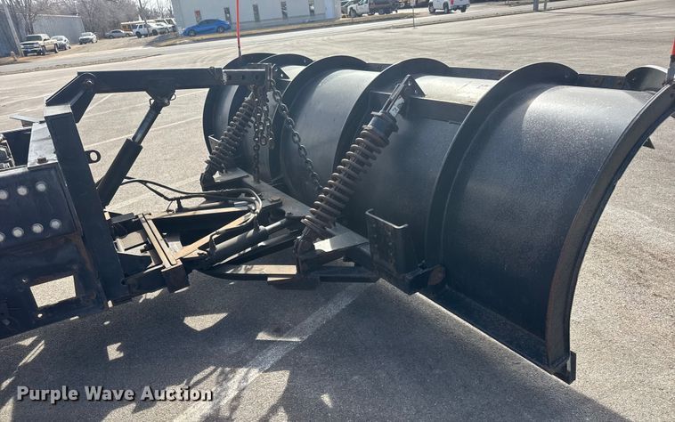 image for item EP2964 2009 Sterling L7500 Series dump truck